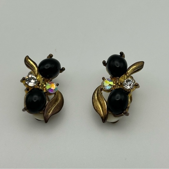 Vintage Black Stone Cluster Clip On Earrings with Brown Leaves and Rhinestones - Picture 6 of 8